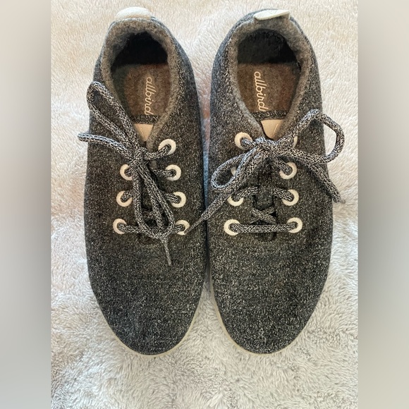 allbirds Merino Wool Runners - Picture 2 of 9